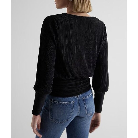 Express Women's Long Sleeve Surplice Top Size XS Black Pleated V-Neck NWT $58 - Picture 2 of 16